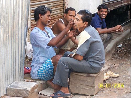 El �ltimo, por favor...